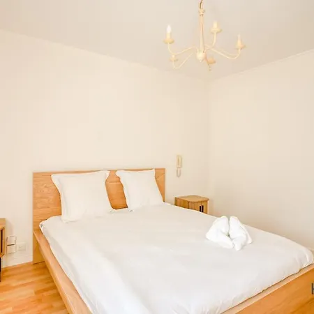 Appartement Le Spacieux - Proche De Paris Rueil-Malmaison